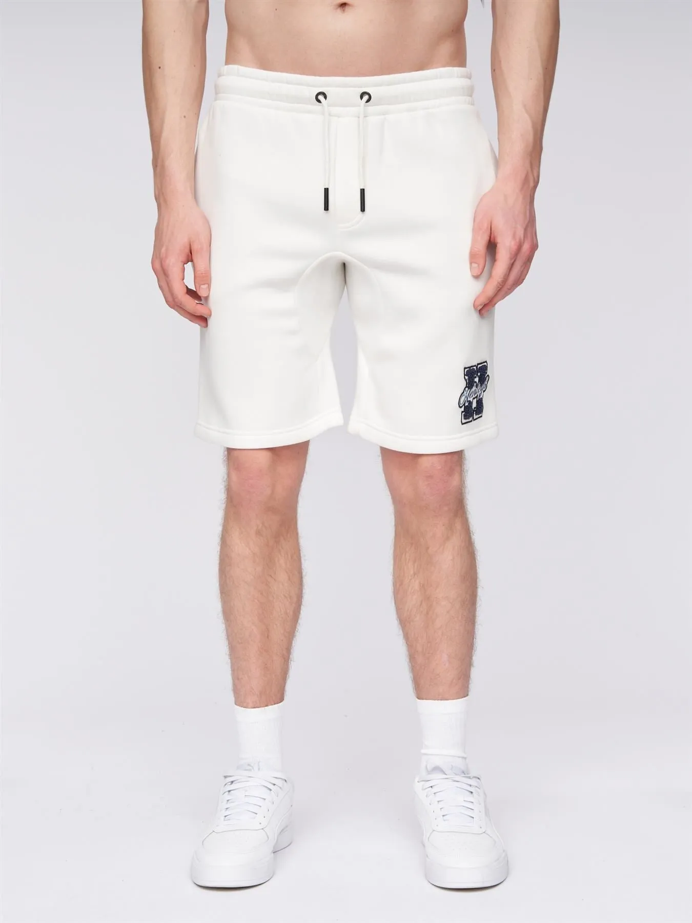 Aitchen Jog Shorts Off White
