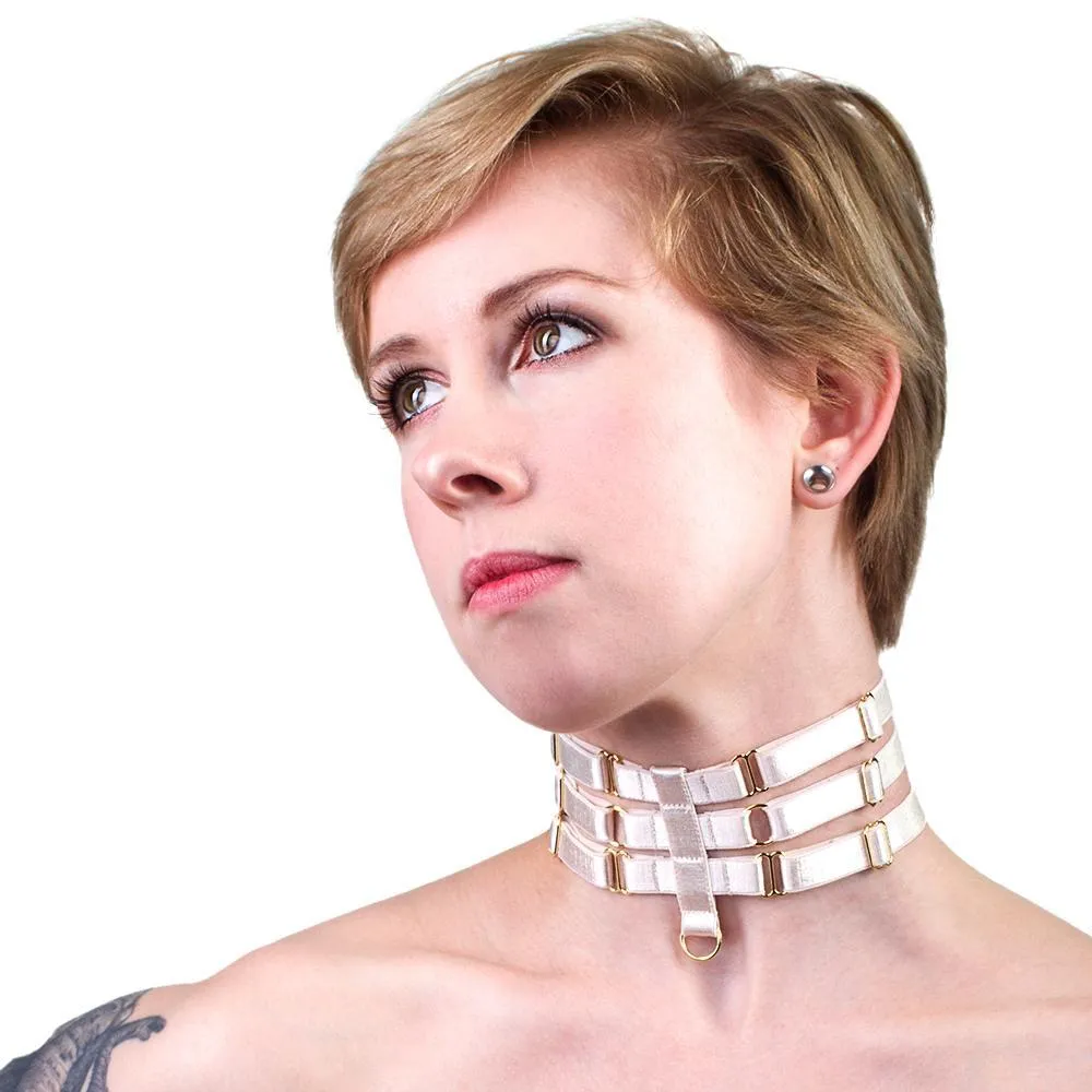 Aura Satin Collar