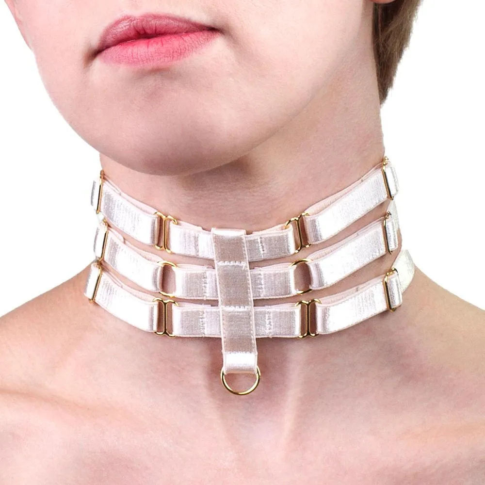 Aura Satin Collar