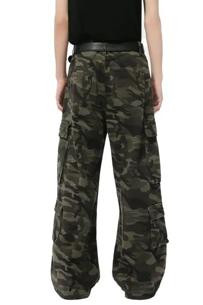 Camouflagejeans met cargozakken