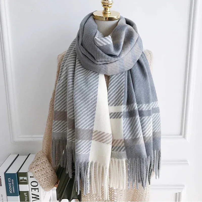 Chic Winter Scarf - Vintage Plaid Pattern for Ladies