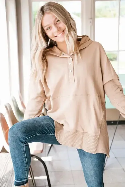 Clara - Stylish and warm hoodie
