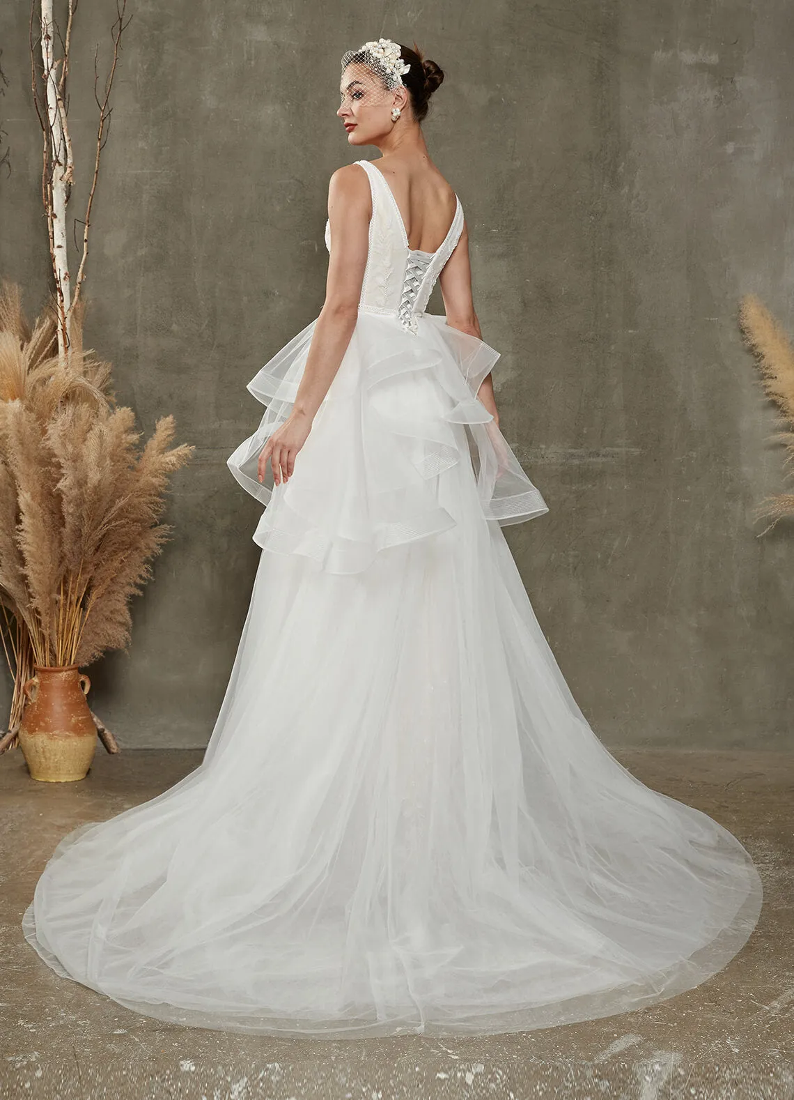 Convertible V-Neck Sleeveless Wedding Dress With Detachable Train