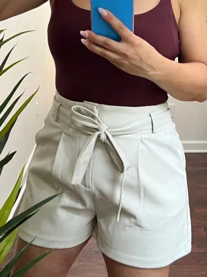 CREAM VEGAN LEATHER SHORTS