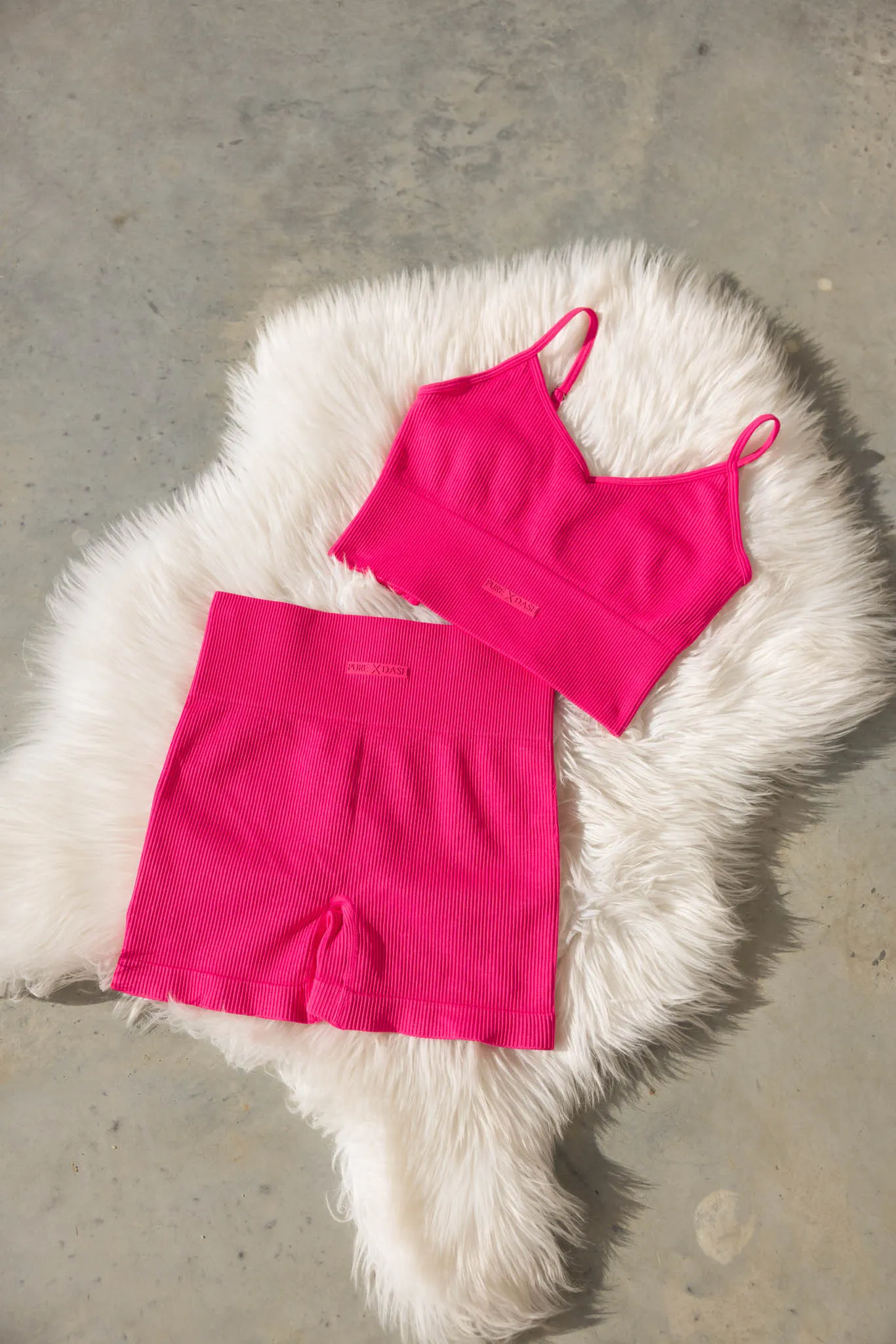 Evolve Rib Seamless Bike Short - Hot Pink