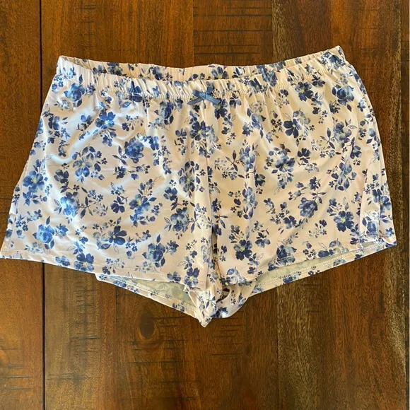 Floral Blue and White Sleepwear Set