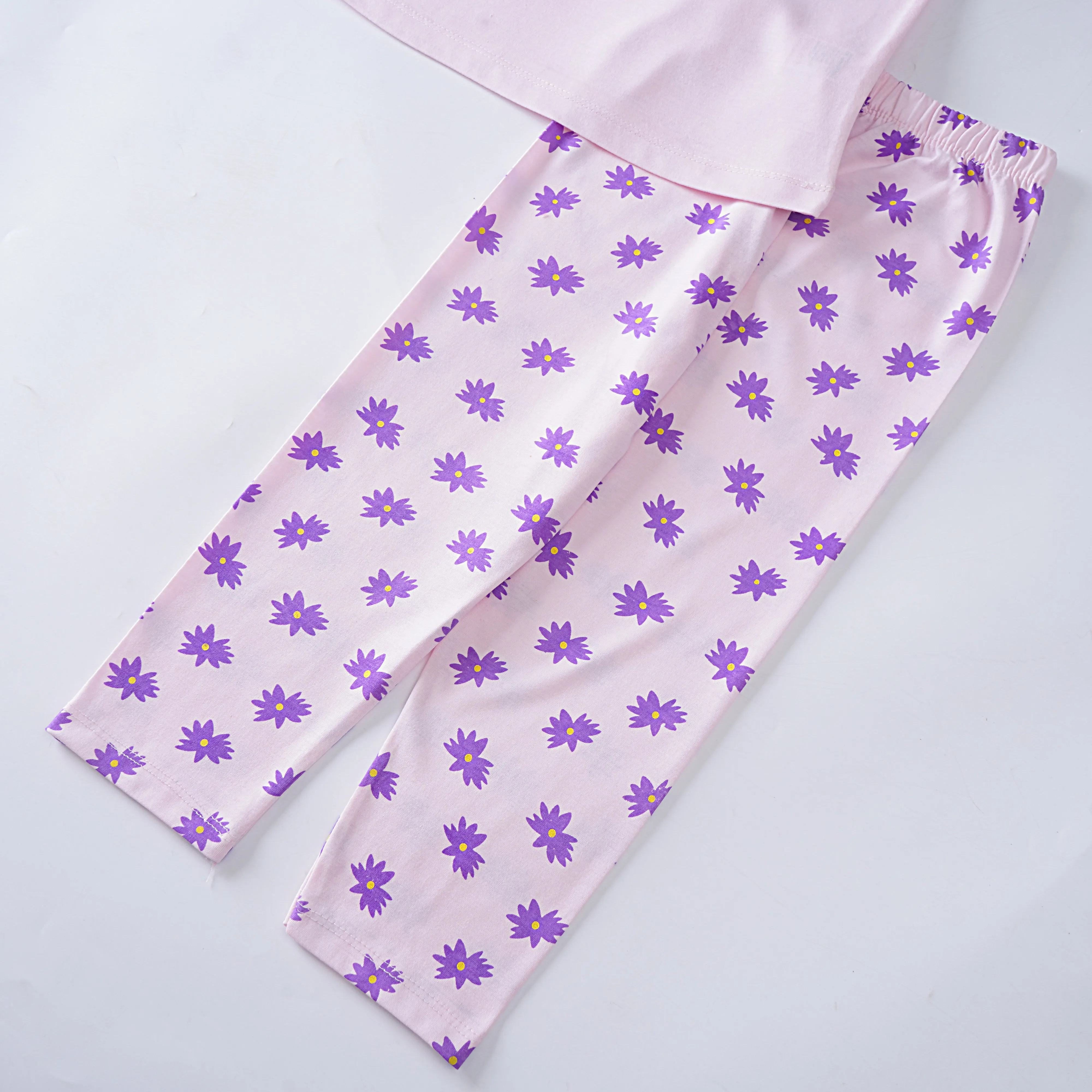 Girls 2 piece set (Girl)