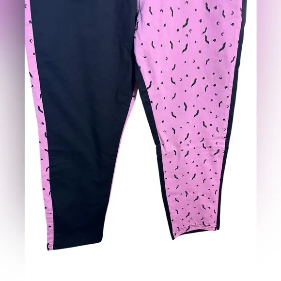Hell Bunny Duo Bat Jeans Two-Tone Black and Pink