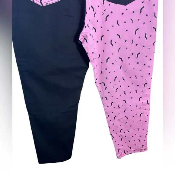 Hell Bunny Duo Bat Jeans Two-Tone Black and Pink