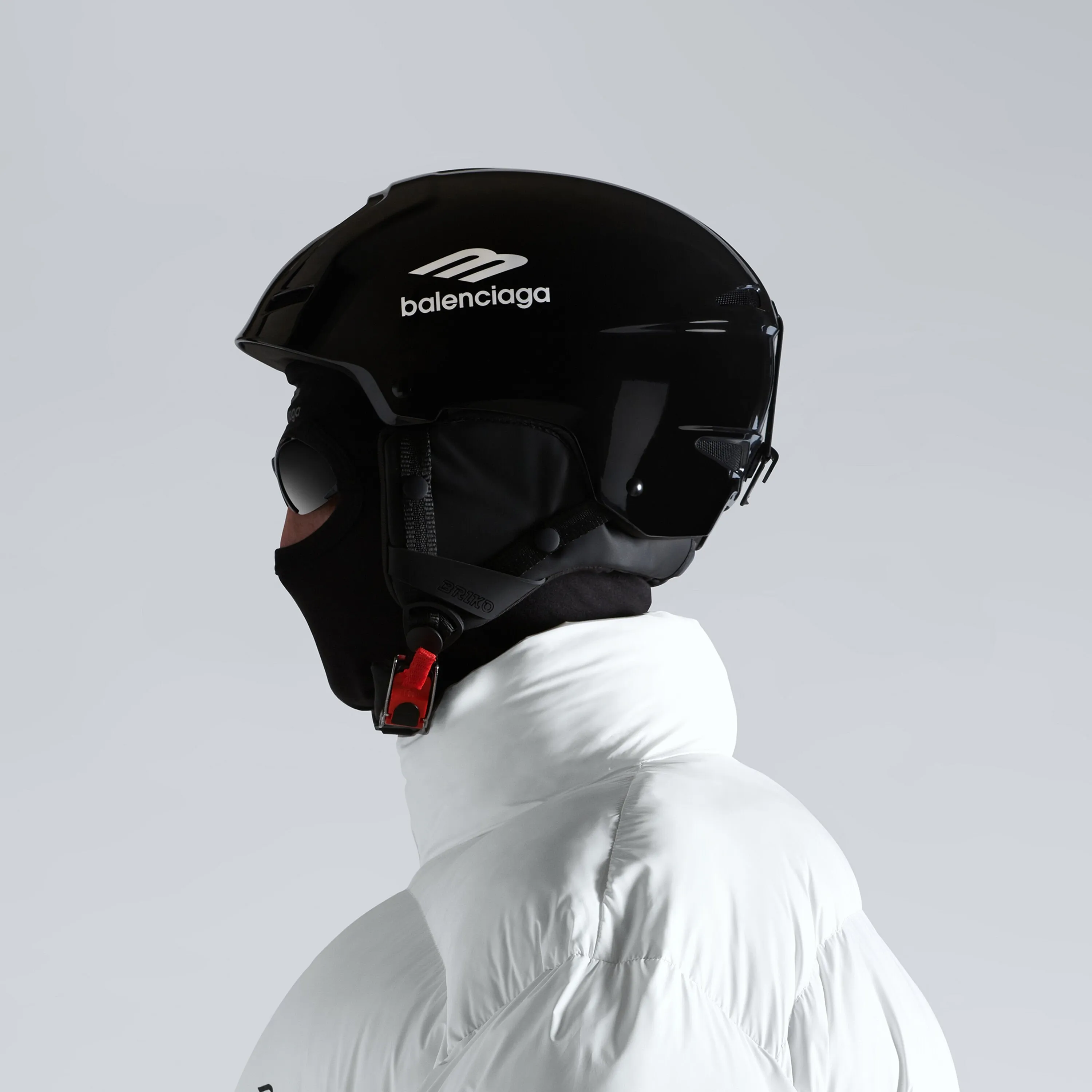 Helmet in Black