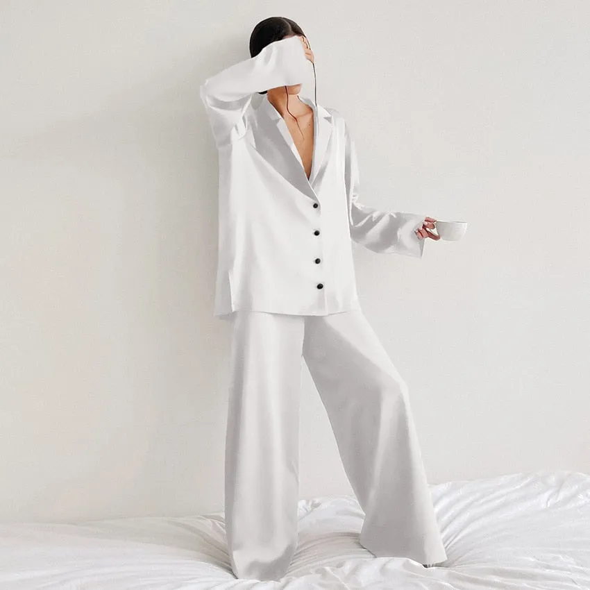 Holly Relaxed Fit Matching Pajama Set