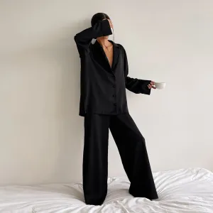 Holly Relaxed Fit Matching Pajama Set