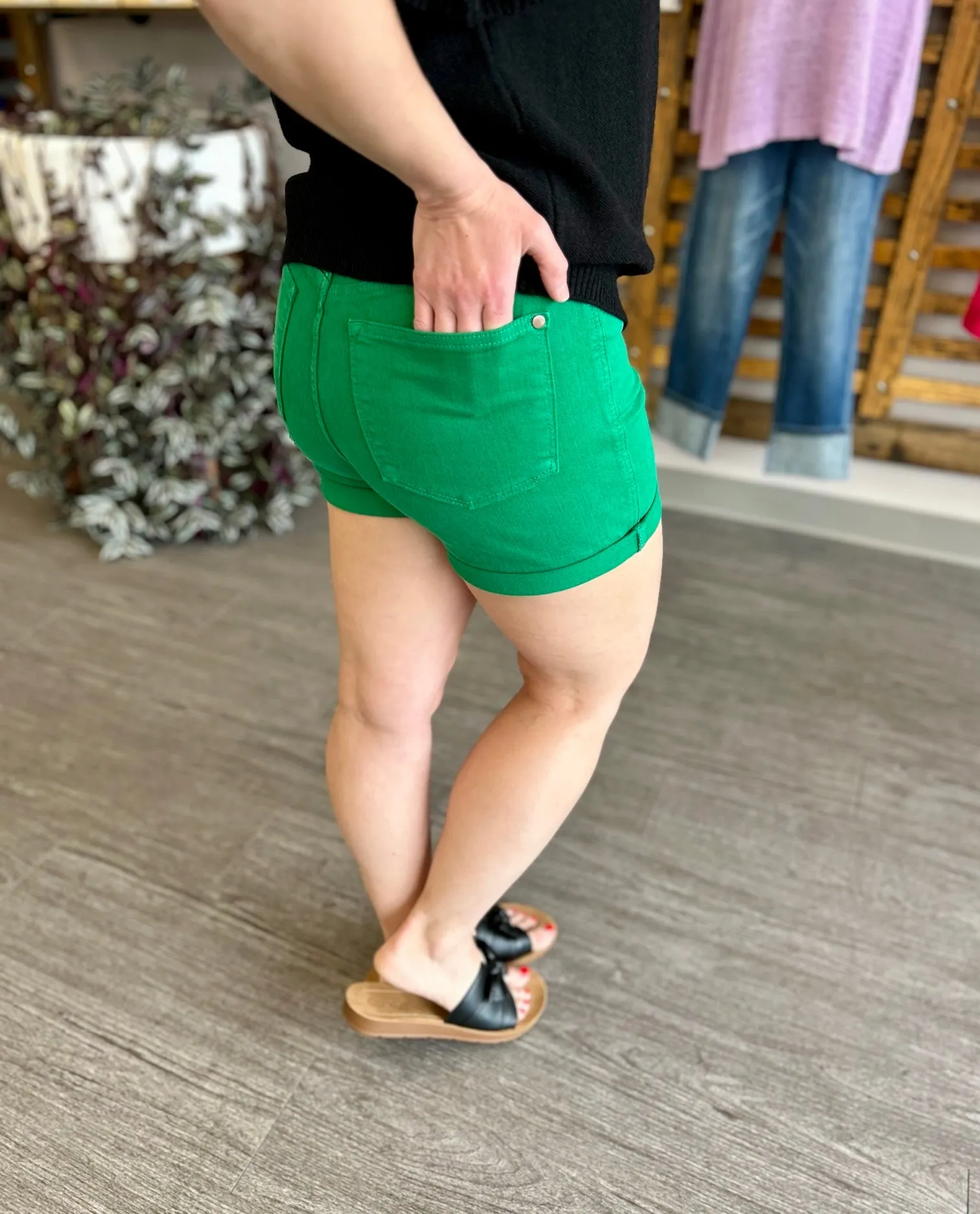 HW Tummy Control Kelly Green Shorts