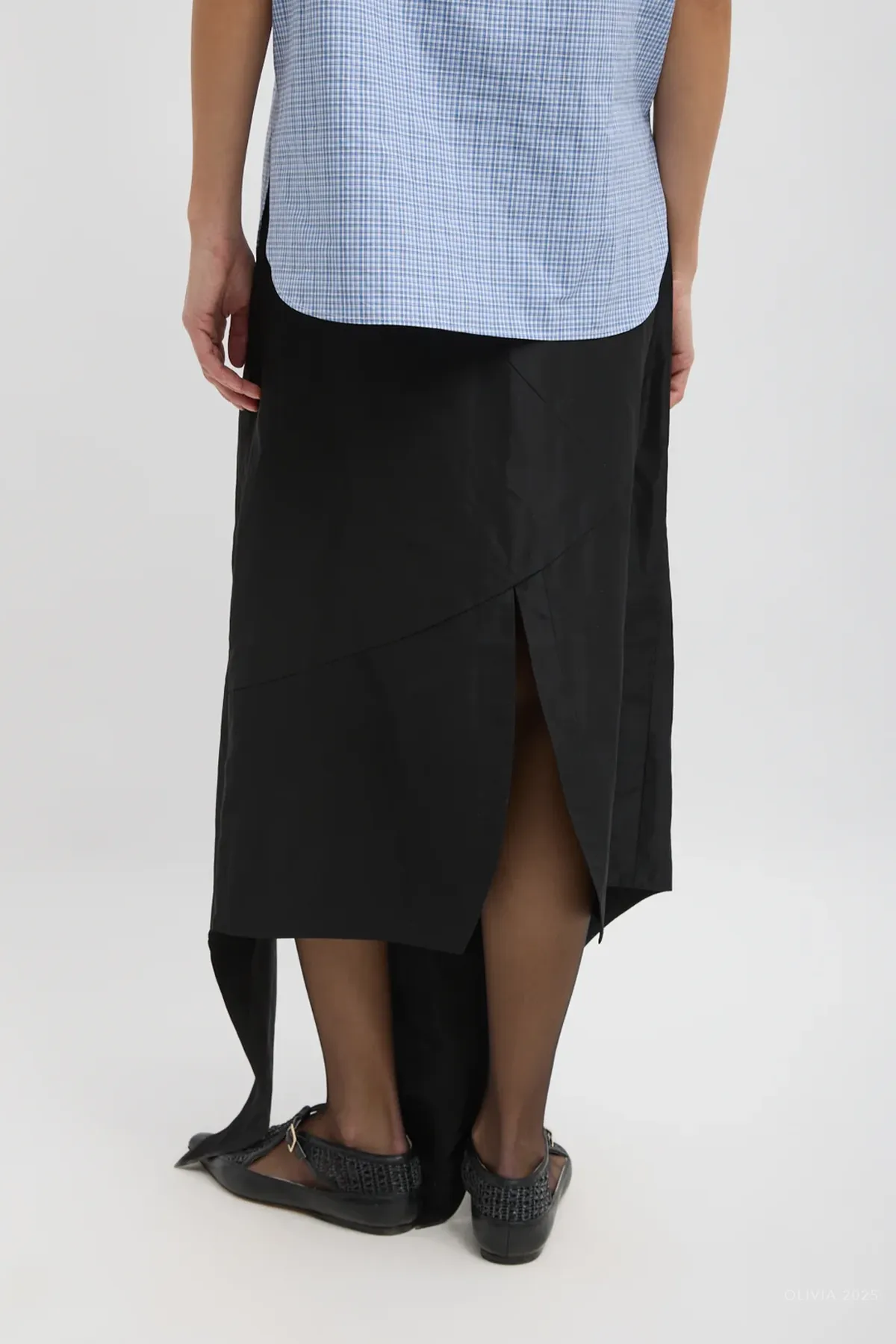 Italian Sporty Nylon Tie Skirt in Black