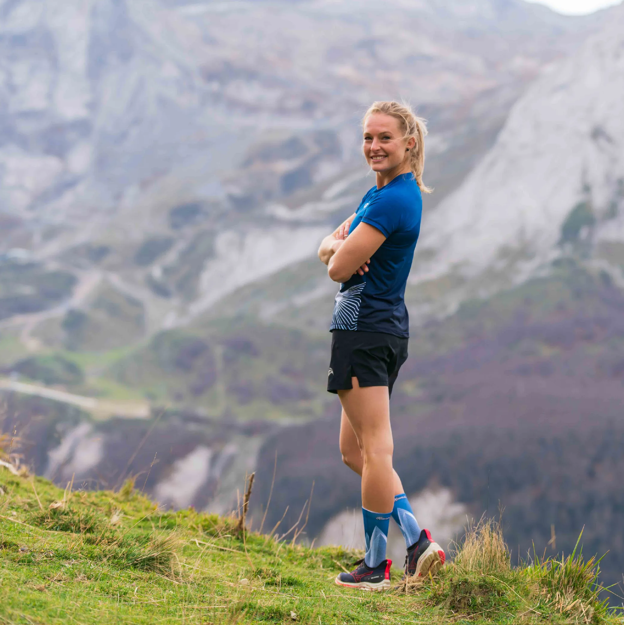 Izard women's running shorts