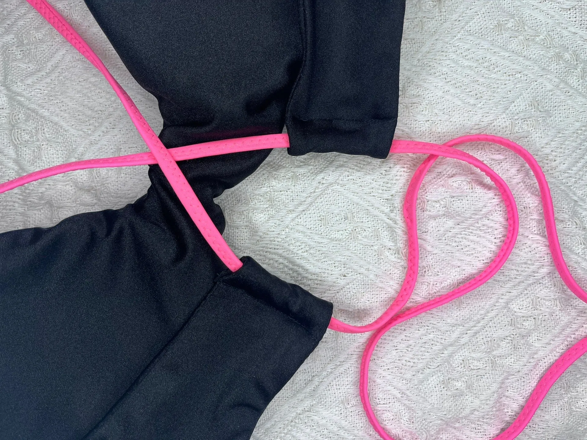 “JANNA” SPORTY TIE BACK BIKINI TOP