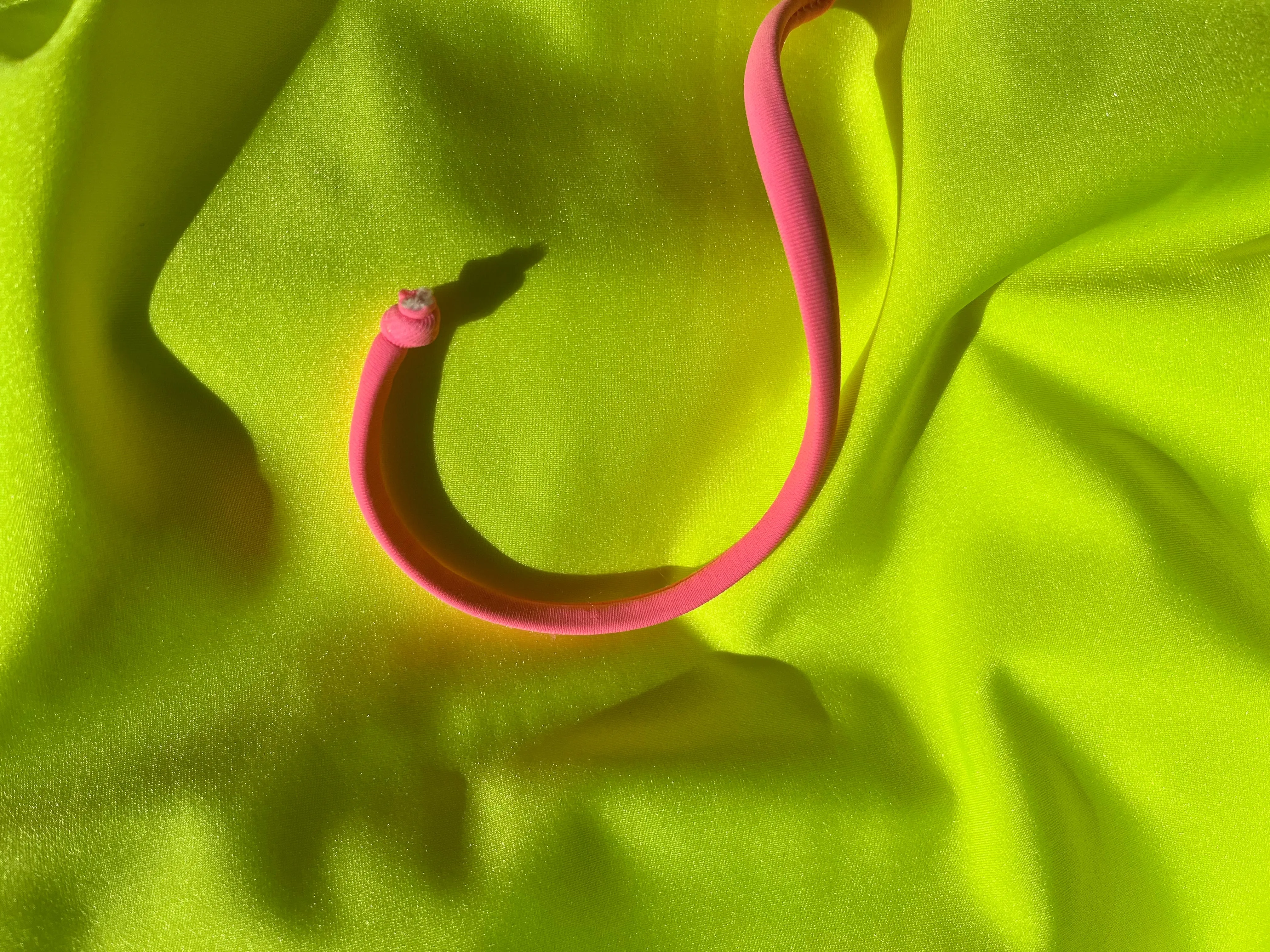 “JANNA” SPORTY TIE BACK BIKINI TOP
