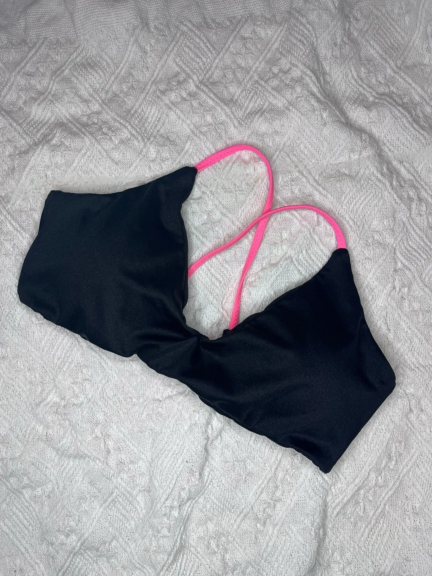 “JANNA” SPORTY TIE BACK BIKINI TOP