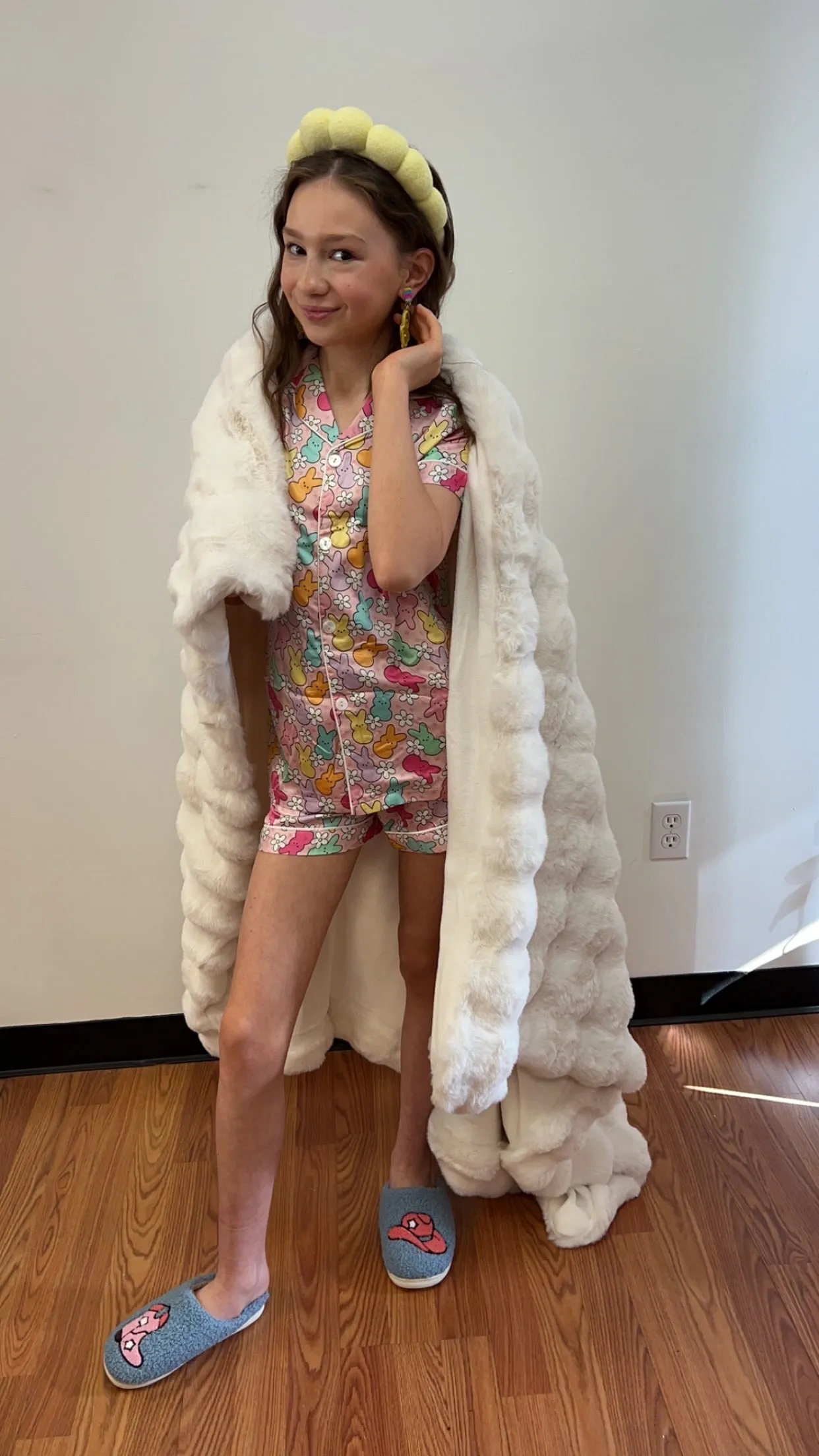 JM Girls Peep This Silky Pajama Set