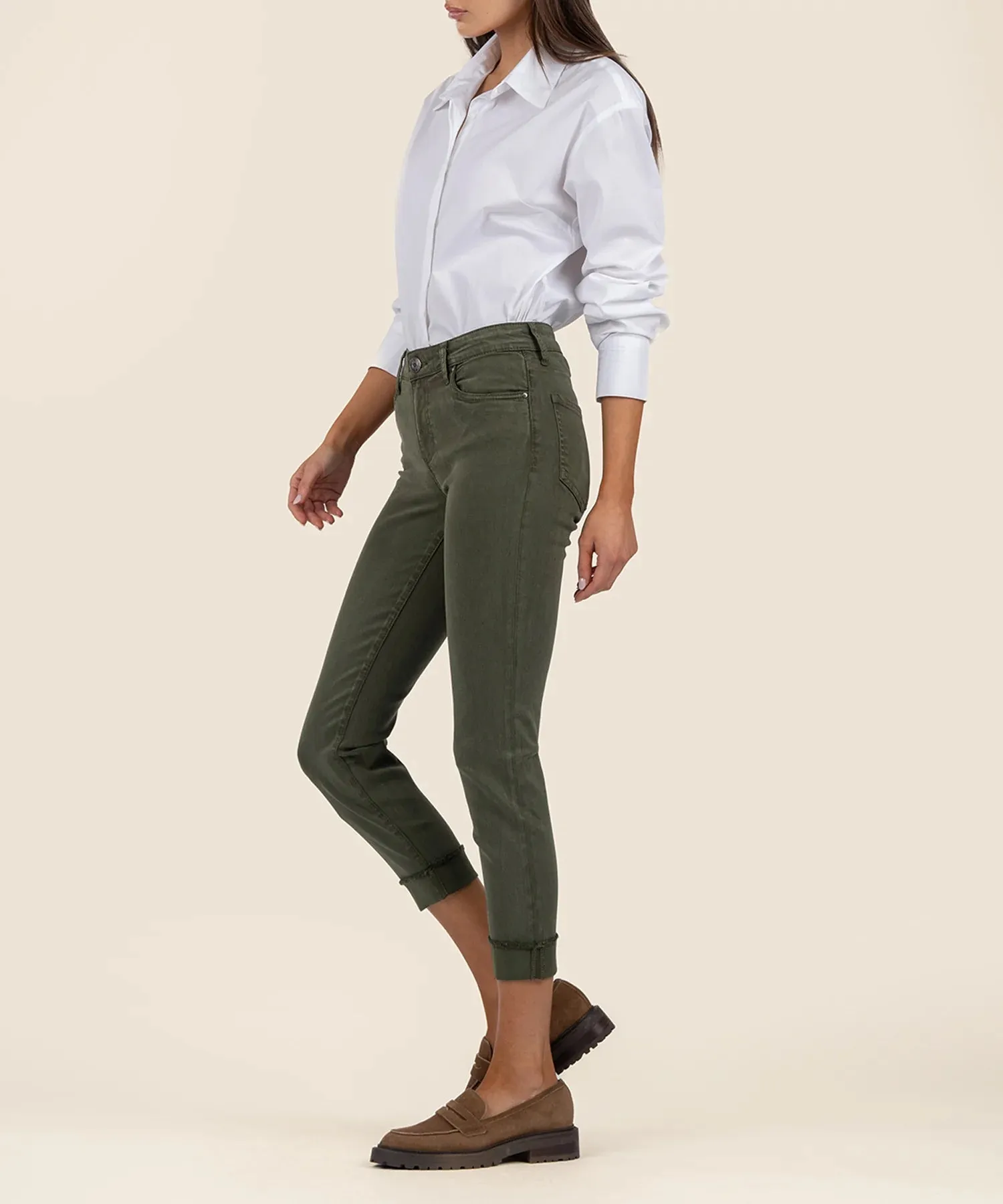 Kut from the Kloth Amy Mid Rise Crop Straight Leg