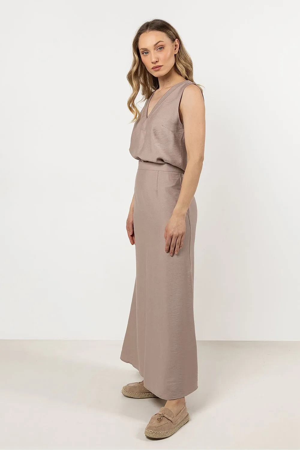 Long skirt awama