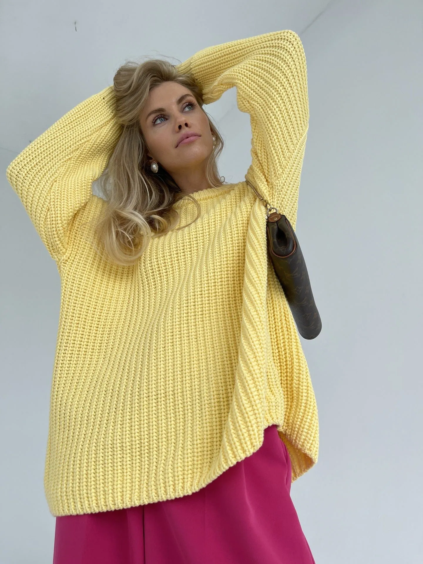 Loose Fitting Women's Pullover Acrylic Sweater