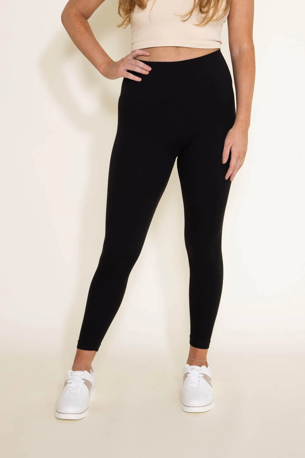 Love Tree Contour Leggings for Women in Black | 6735PH-BLACK