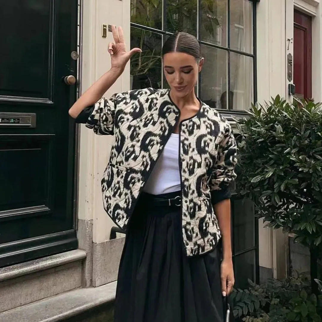 Lucie - Elegant printed jacket
