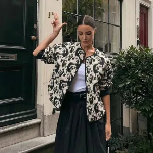 Lucie - Elegant printed jacket