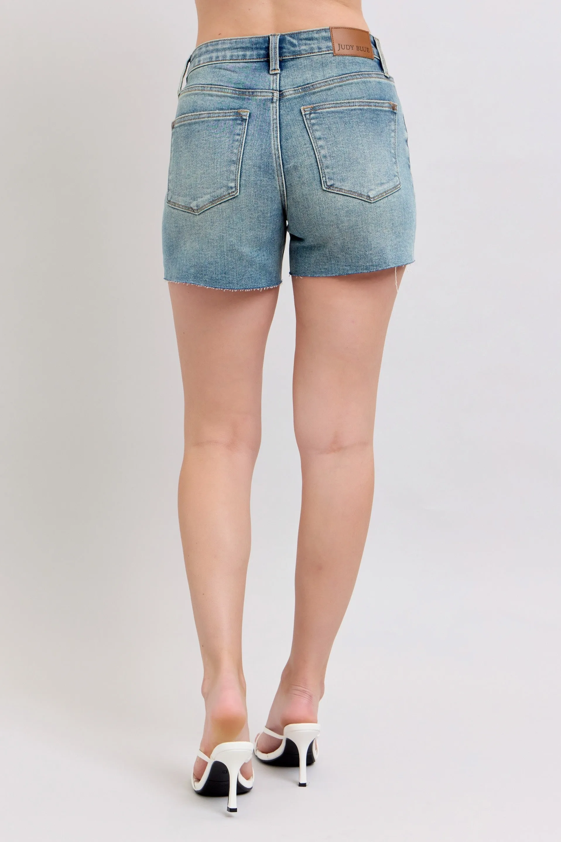 Medium Mid Rise Vintage Wash Button Fly Destroyed Judy Blue Shorts 1/30/25 9547