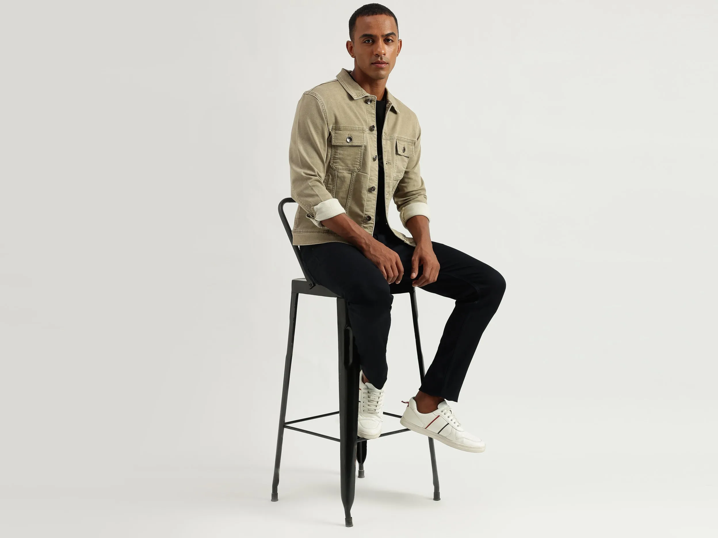 Men's Regular Fit Spread Collar Solid Jackets