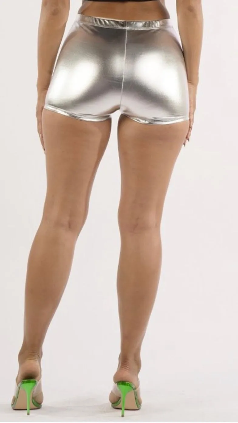 METALLIC SHORTS (GOLD)