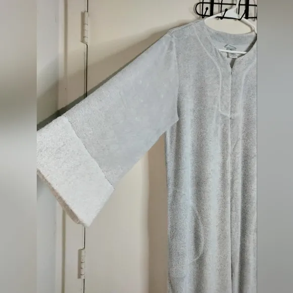 Natori (Size M) Gray Terry Lounge Front Quarter Zip Side Vent Pockets Sleepwear