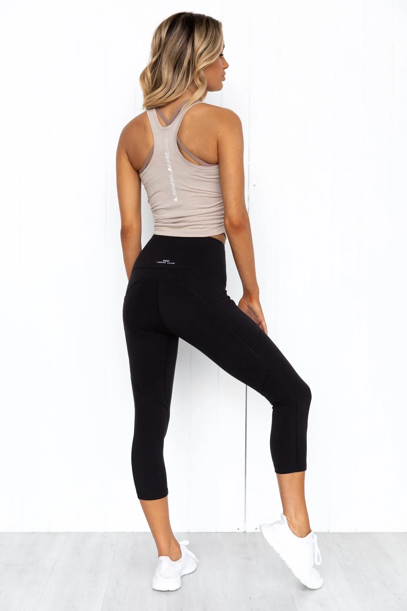 No Ride Booty 7/8 Tight - Black
