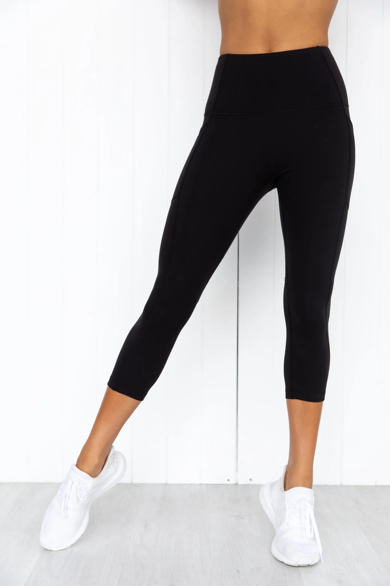 No Ride Booty 7/8 Tight - Black