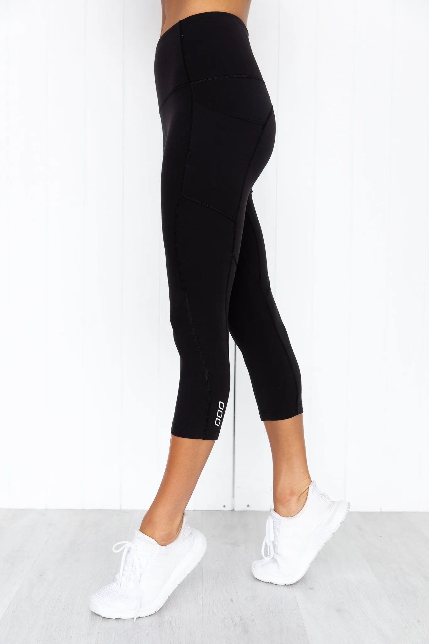 No Ride Booty 7/8 Tight - Black