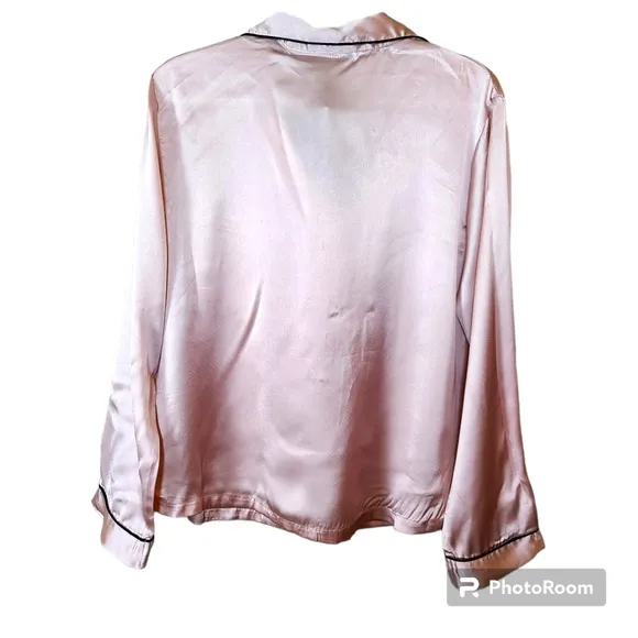 NWT House of Harlow Size Medium Pastel Pink Satin Pajama Shirt and Eye Mask Set