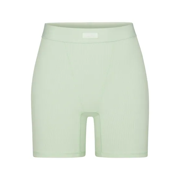 NWT SKIMS SOFT LOUNGE BOXERS IN HONEYDEW SIZE XS