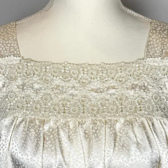 Oscar de la Renta Vintage Nightgown Ivory Lace Detail Lightweight 3/4 Sleeves XS