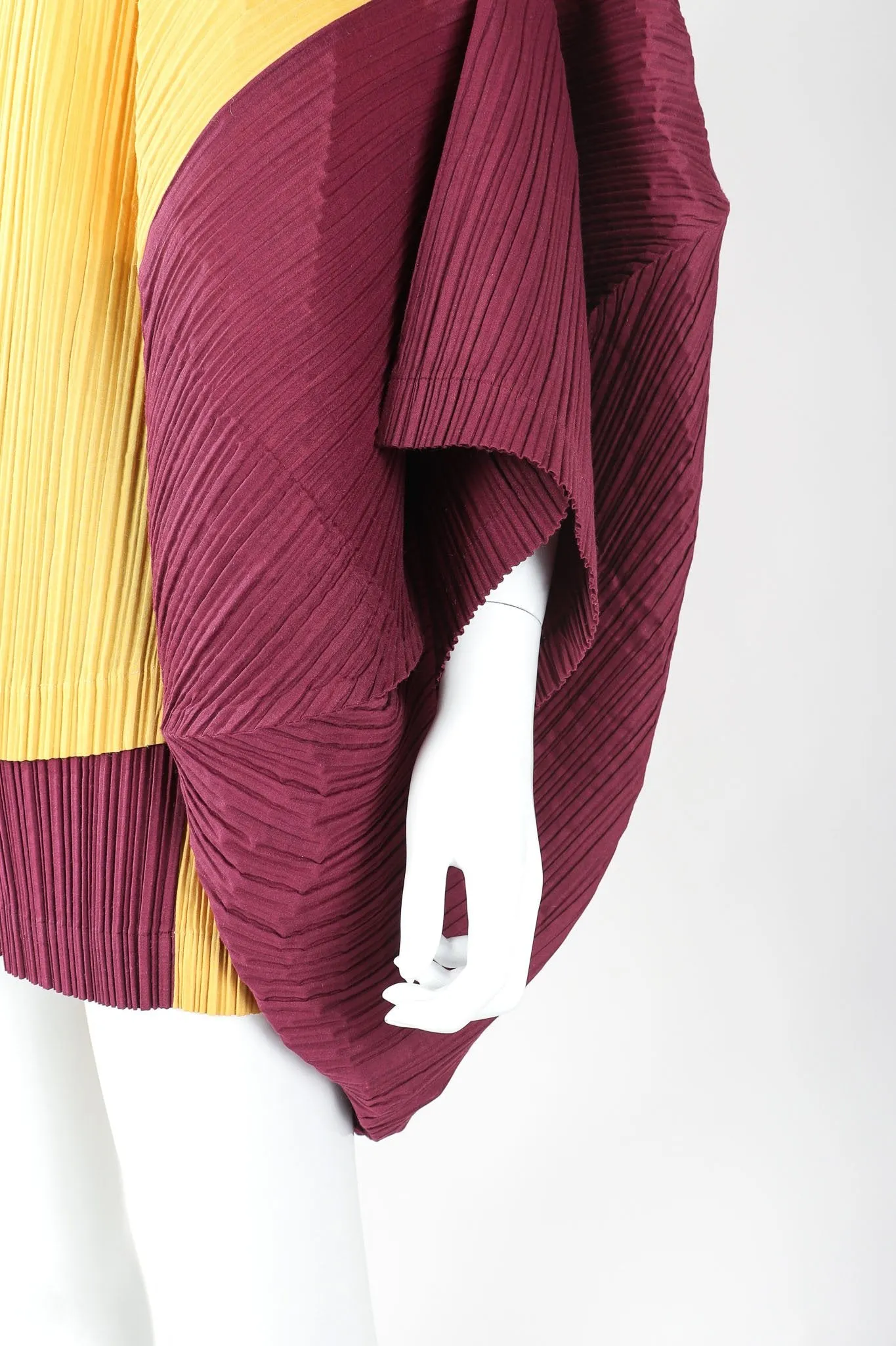 Pleated Circle Top & Shorts Set