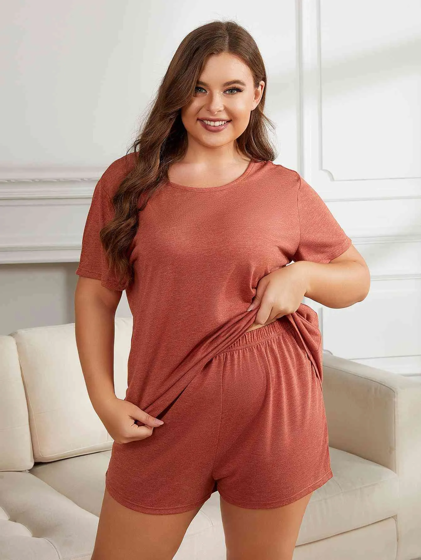 Plus Size Round Neck Short Sleeve Two-Piece Loungewear Set (2 Colors)