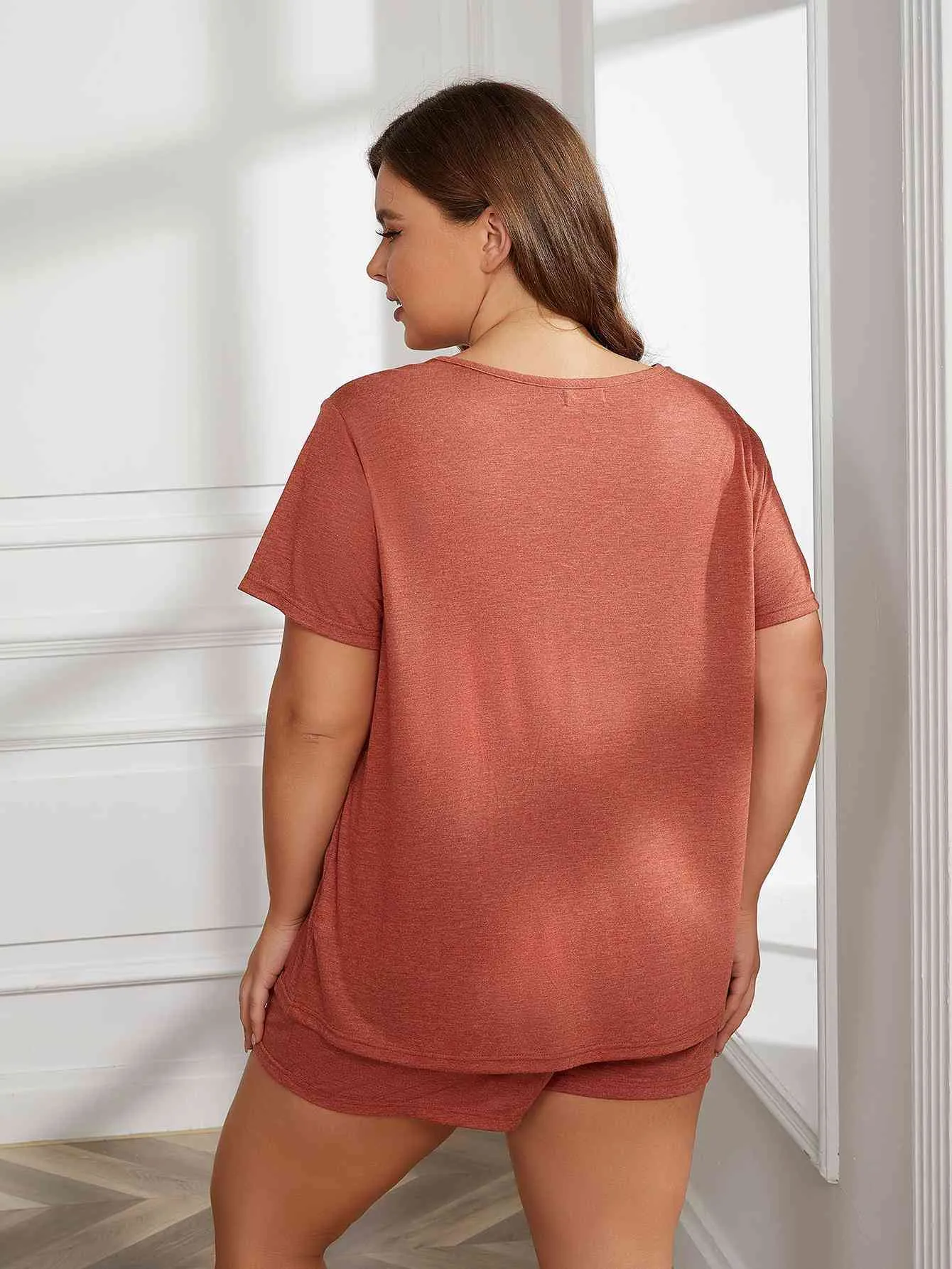 Plus Size Round Neck Short Sleeve Two-Piece Loungewear Set (2 Colors)
