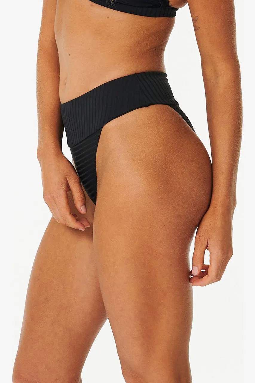 PREMIUM SURF HIGH CHEEKY - BLACK