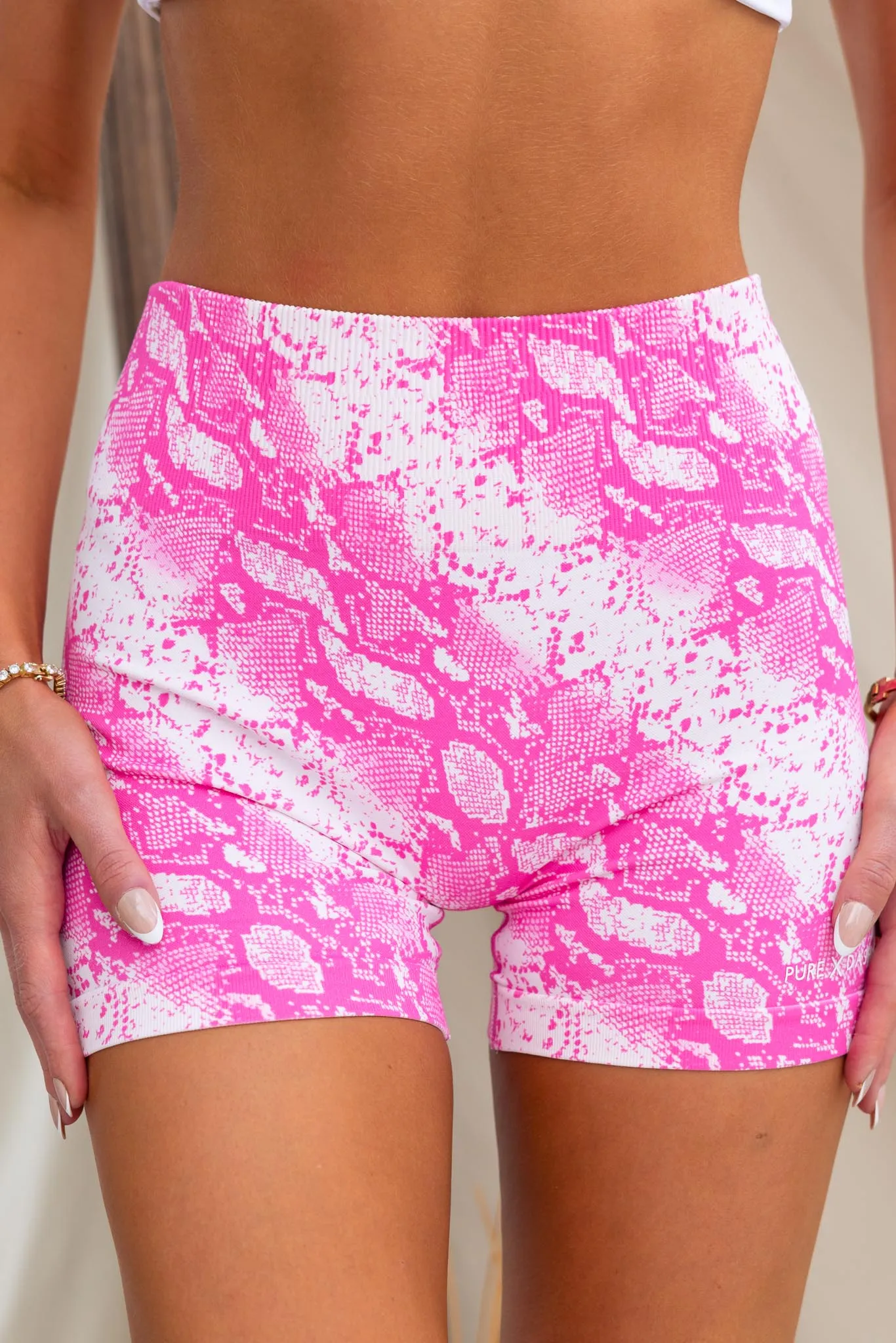 Pump Seamless Short - Pink Python