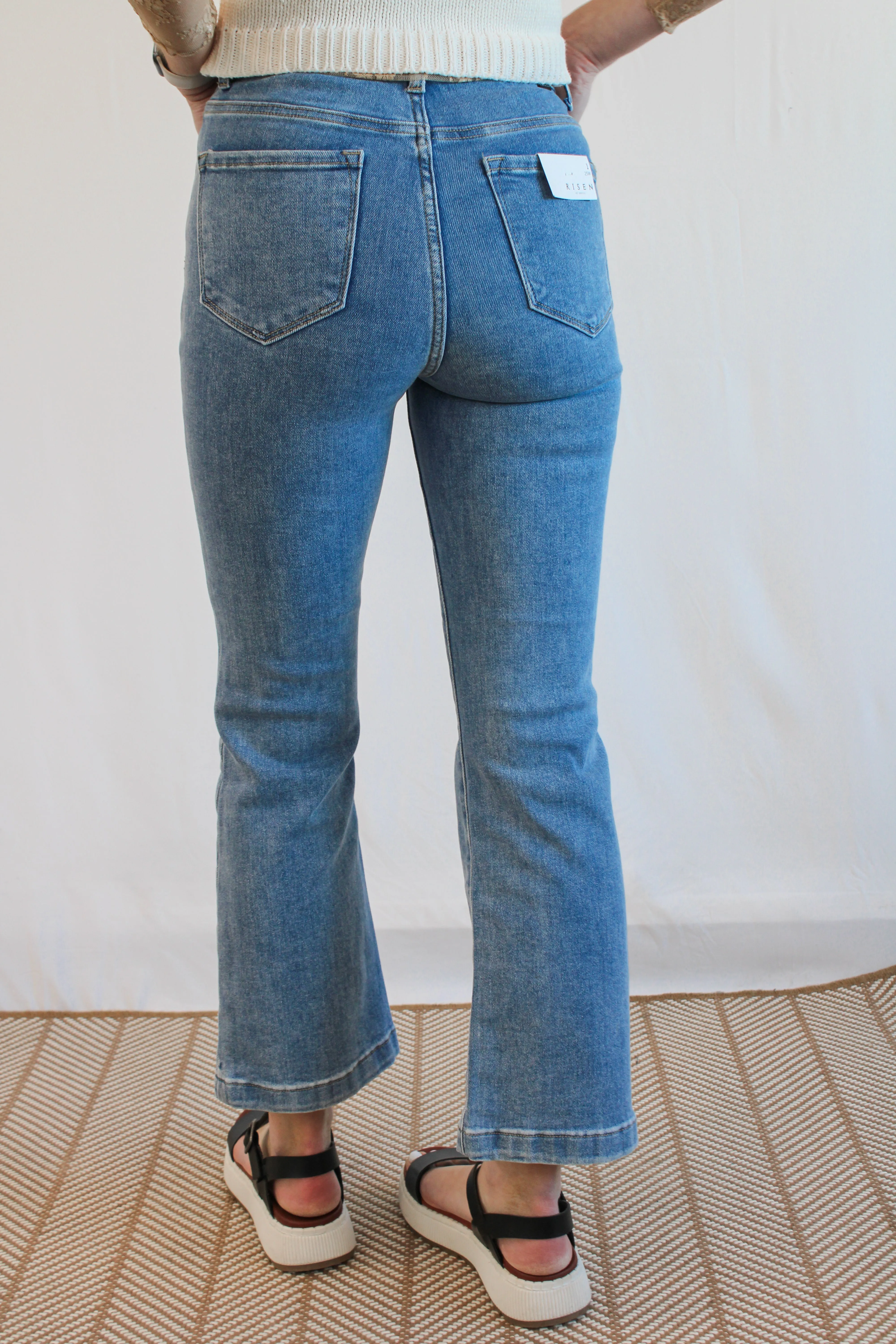 REGINA ANKLE FLARE JEANS