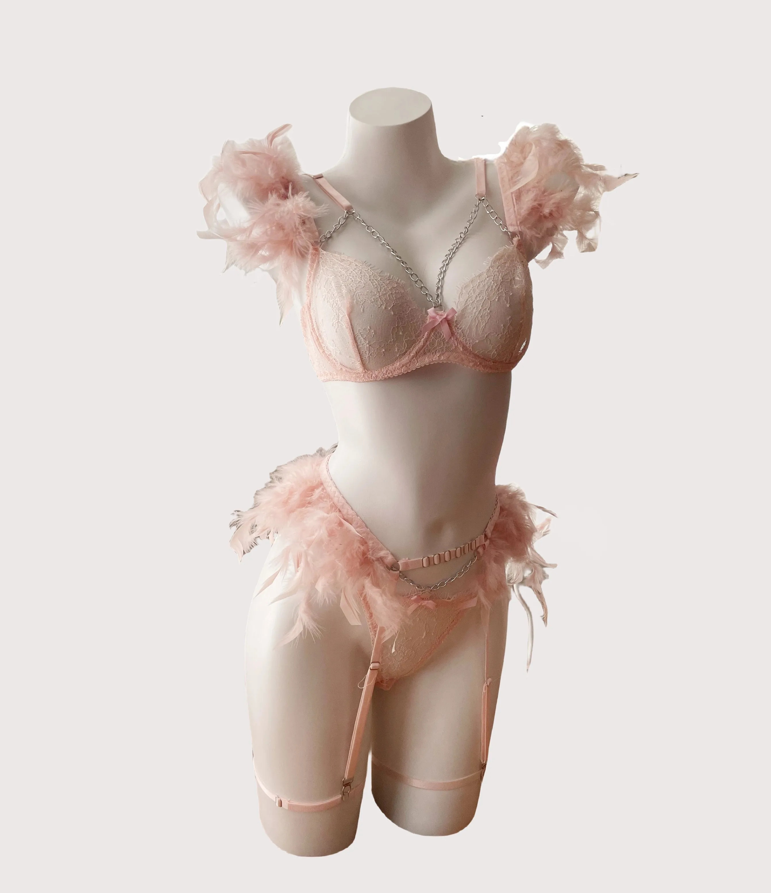 Sensual Feather Lace Lingerie Three-Piece Set