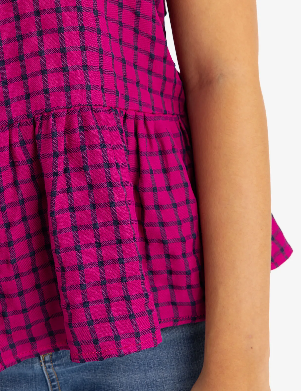 SHORT SLEEVE PEPLUM GRID TOP