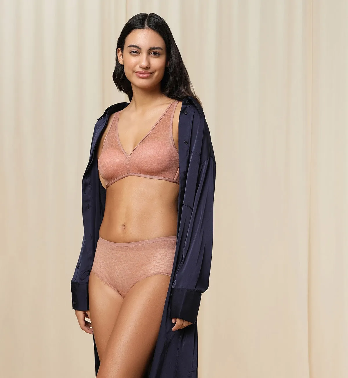 Signature Sheer Bra