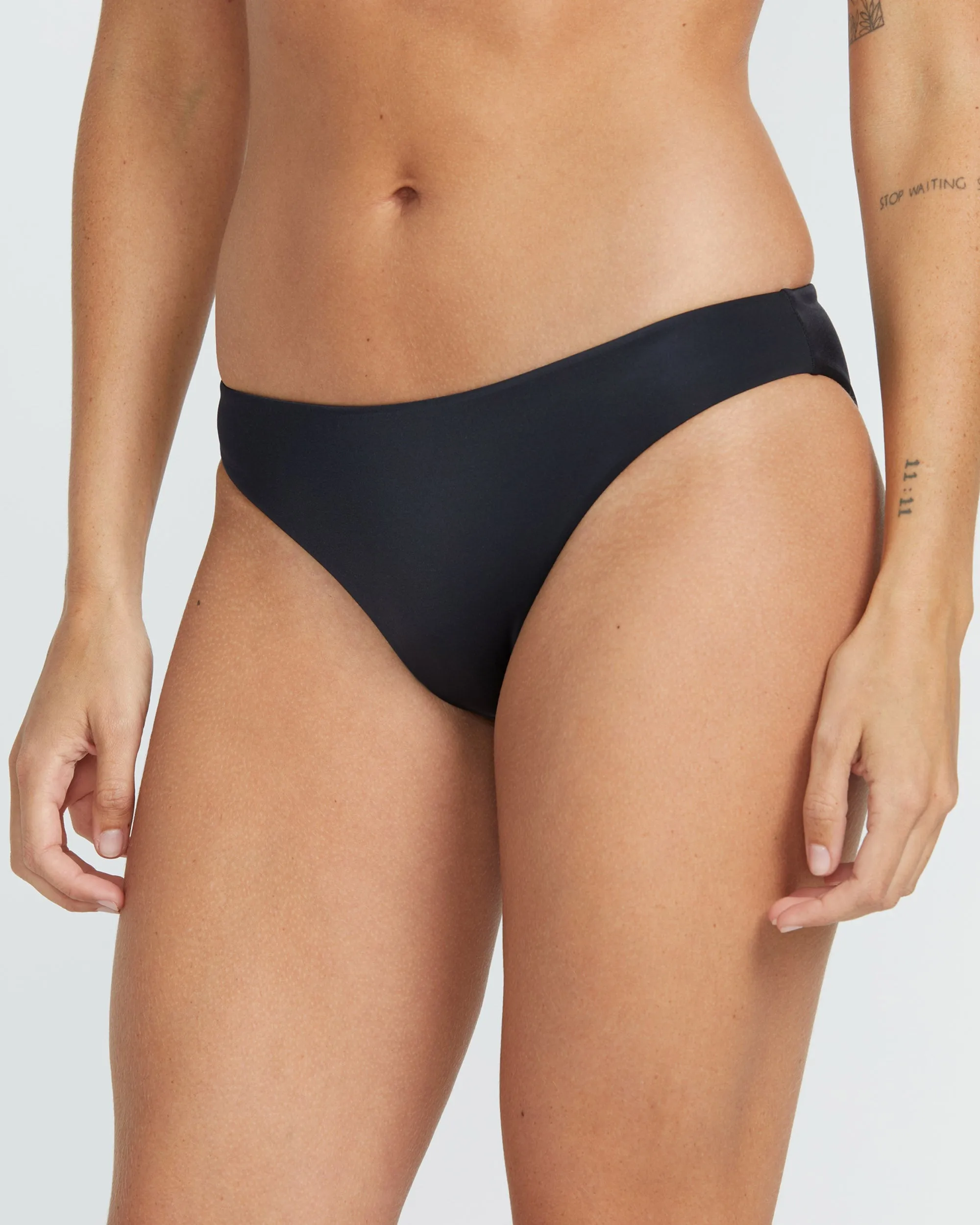 Simply Seamless Full Bikini Bottom - BLACK
