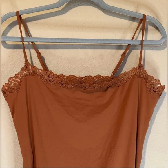 SKIMS Fits Everybody Lace-Trim Onesie, Bronze, Size 4X